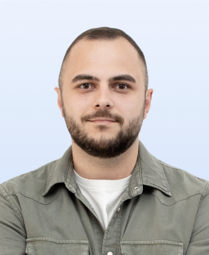 author-image