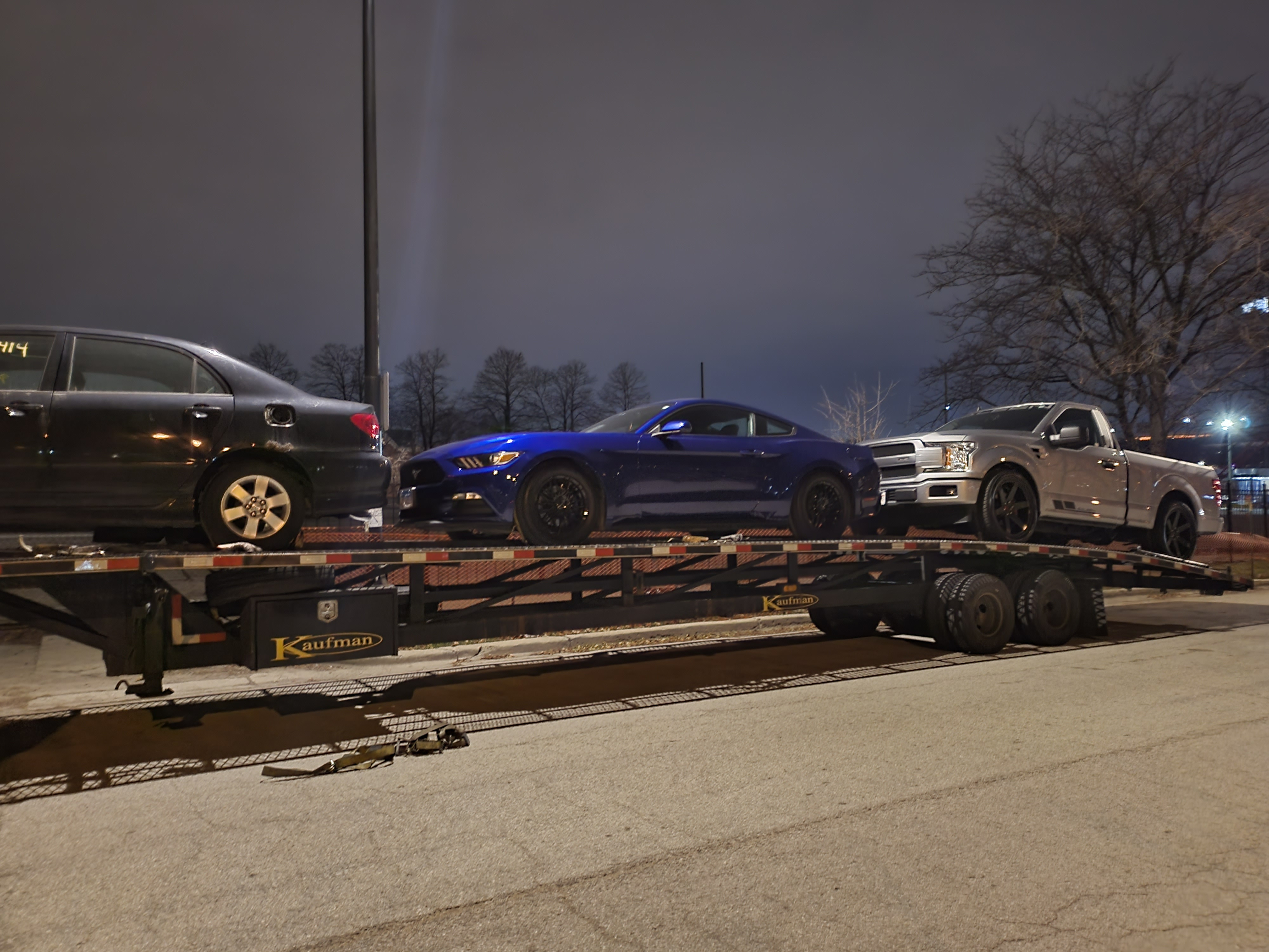 Understanding Car Shipping During the Holidays image