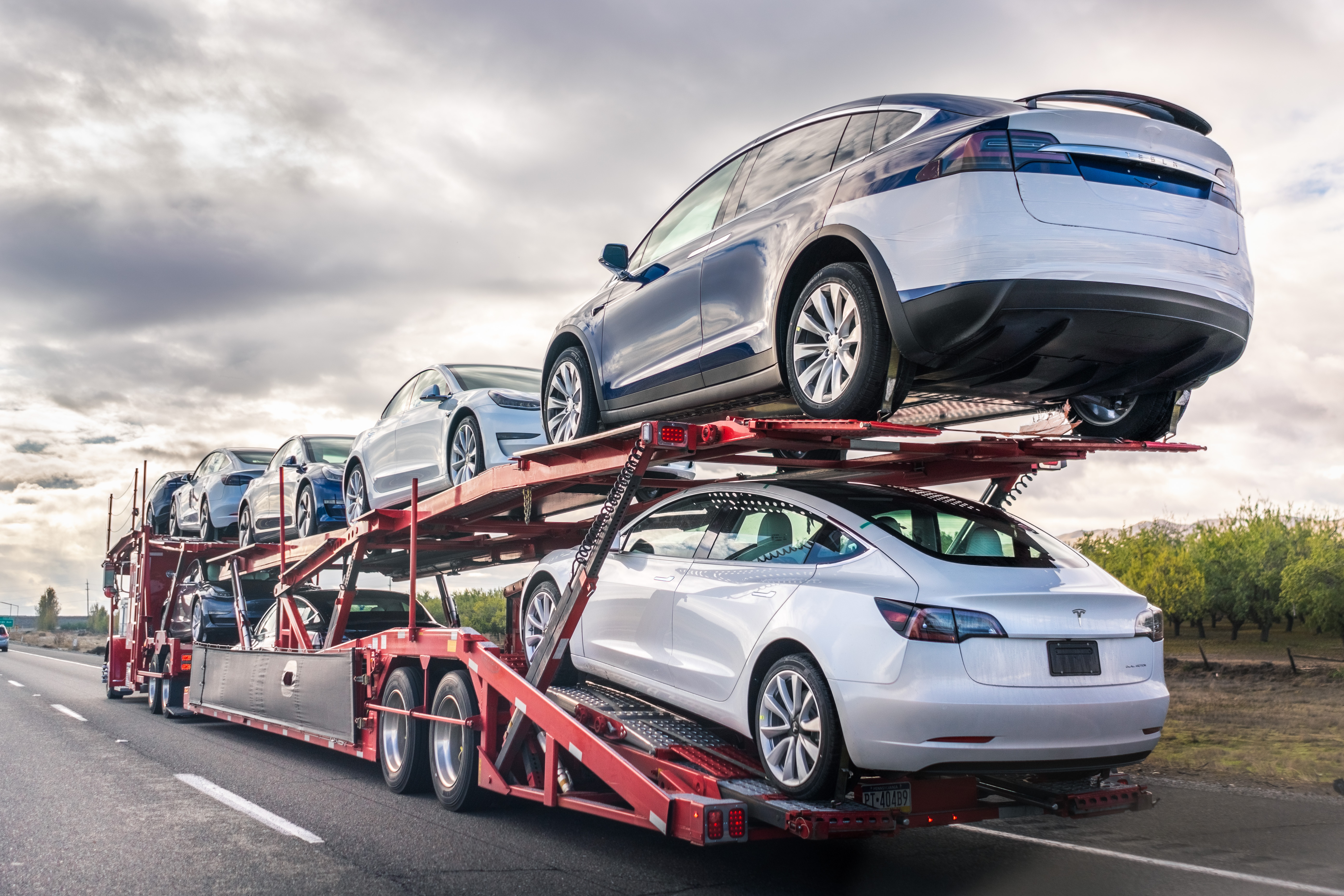 How Auto Transport Benefits Online Car Buyers and Sellers? image