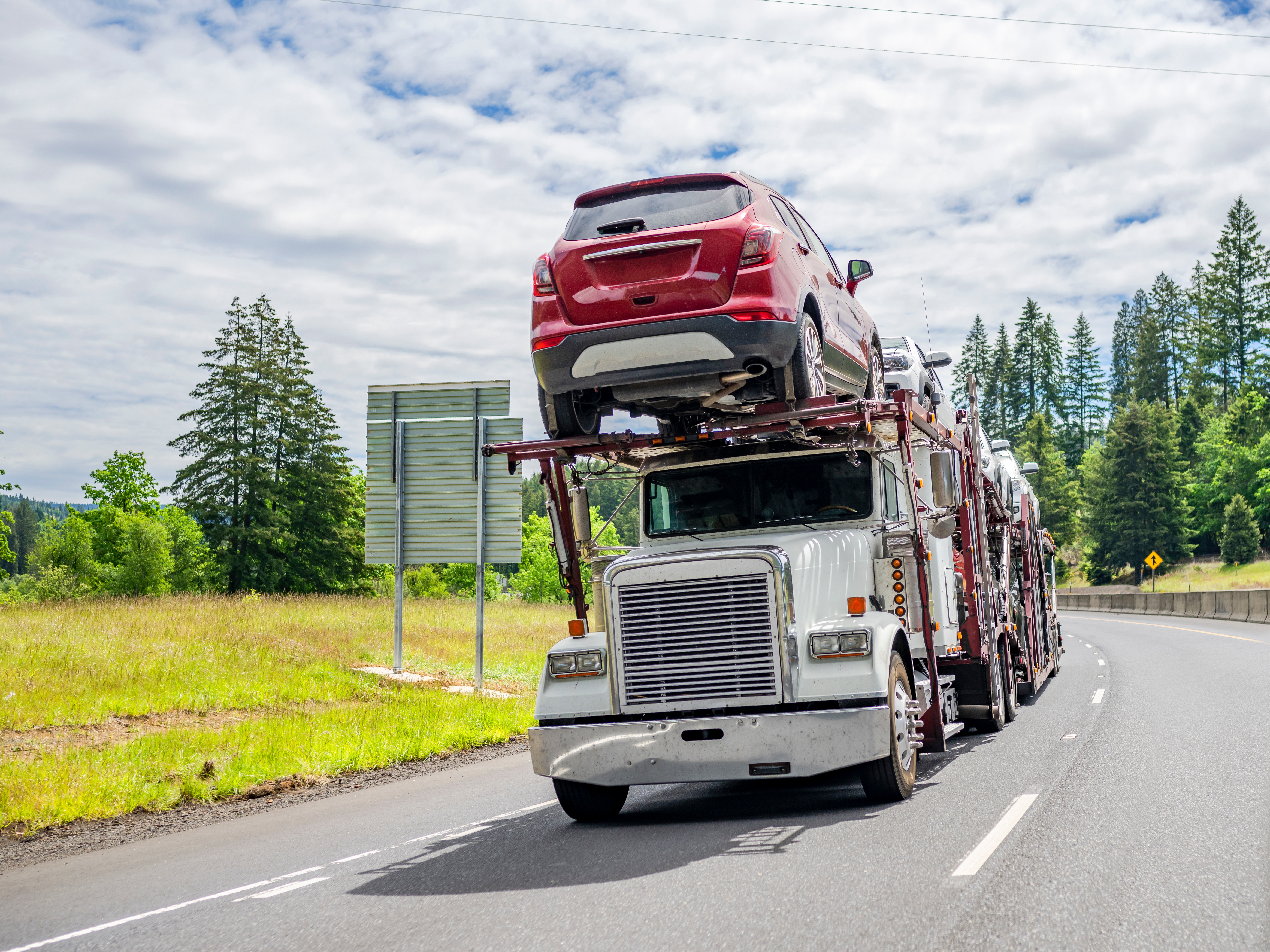 DIY vs. Professional Vehicle Transport: Pros and Cons image