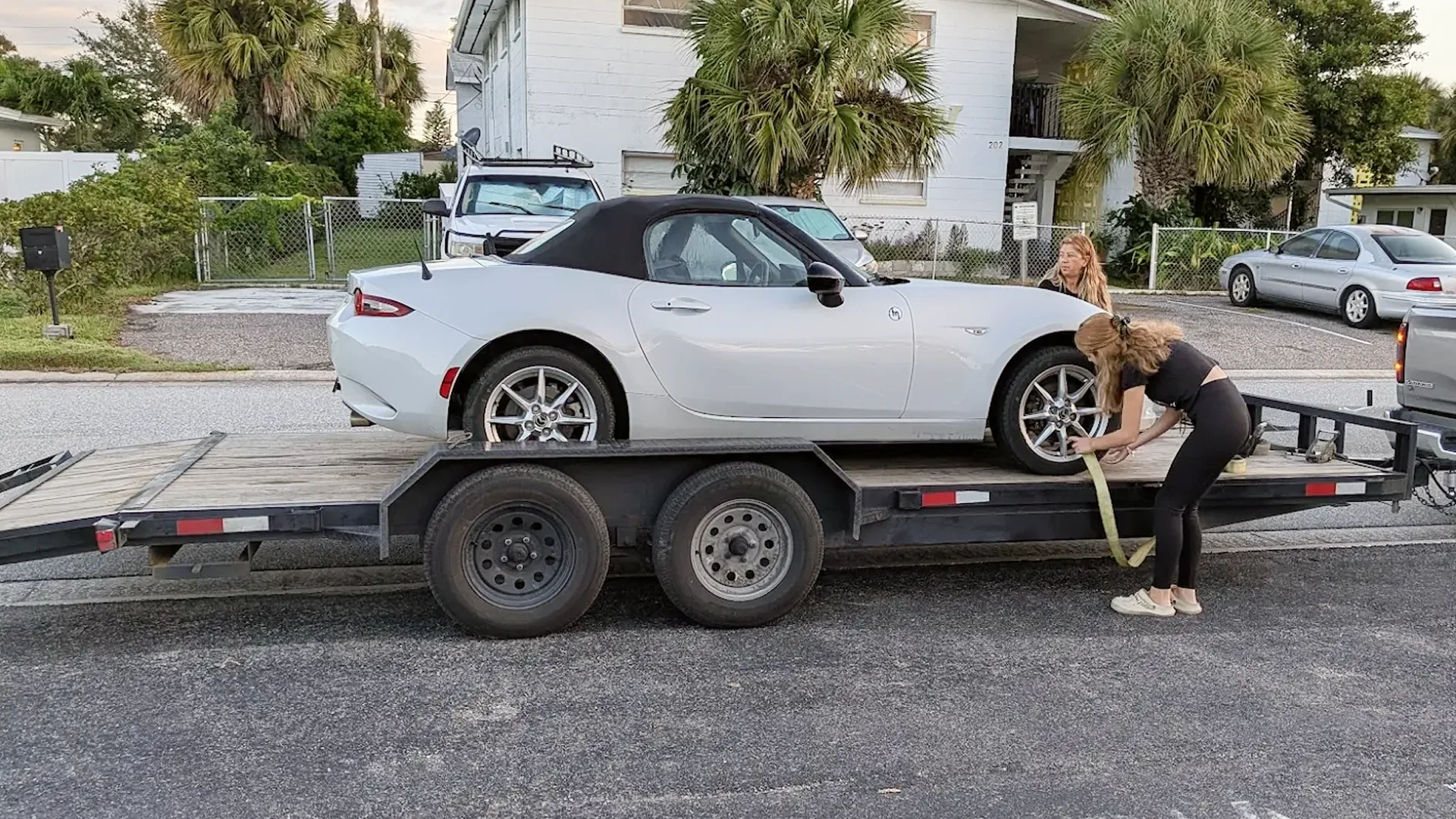 the car is got anchored to prevent any damage