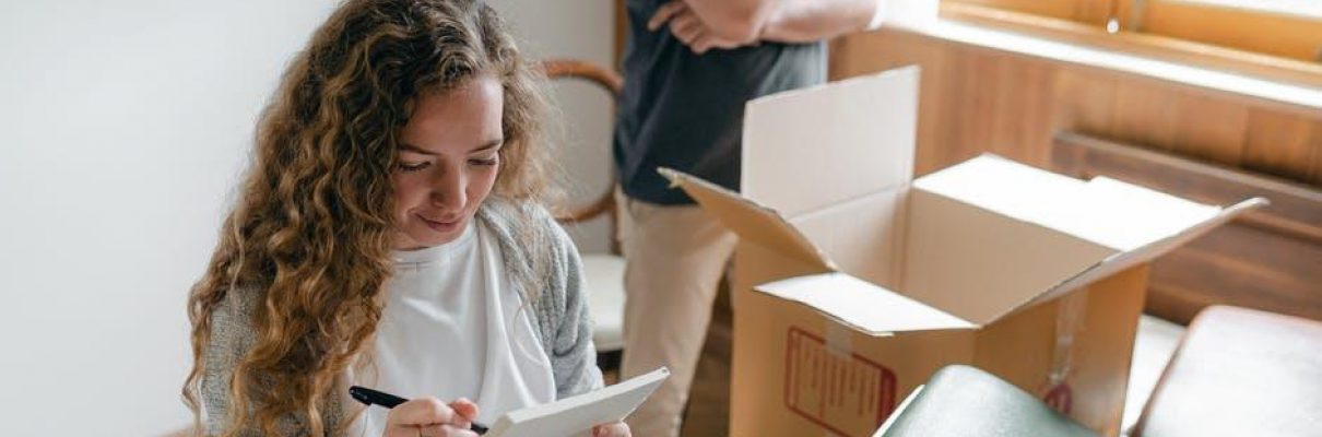 Helpful Moving Tips to Make Relocation Less Stressful featured image