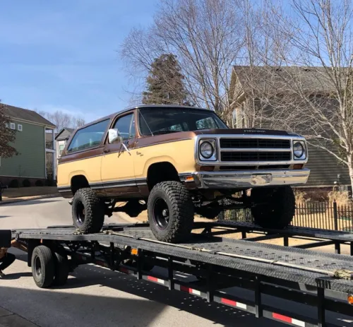 How to Avoid Scams When Buying a Car Across State Lines image