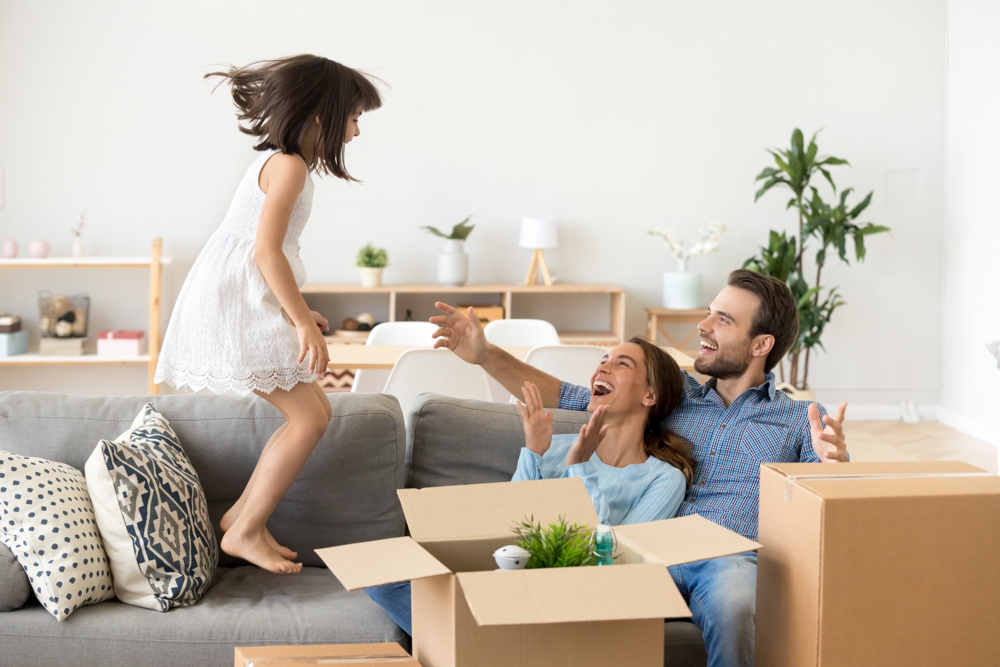 12 Reasons Why You Should Hire a Mover in 2023 image