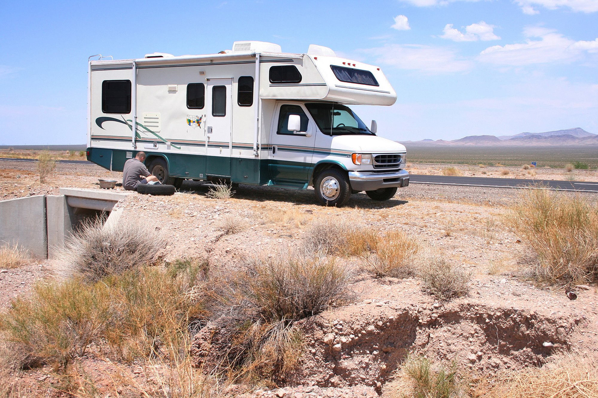 RV Movers Near Me: 10 Tips for Choosing Reliable Local RV Movers image