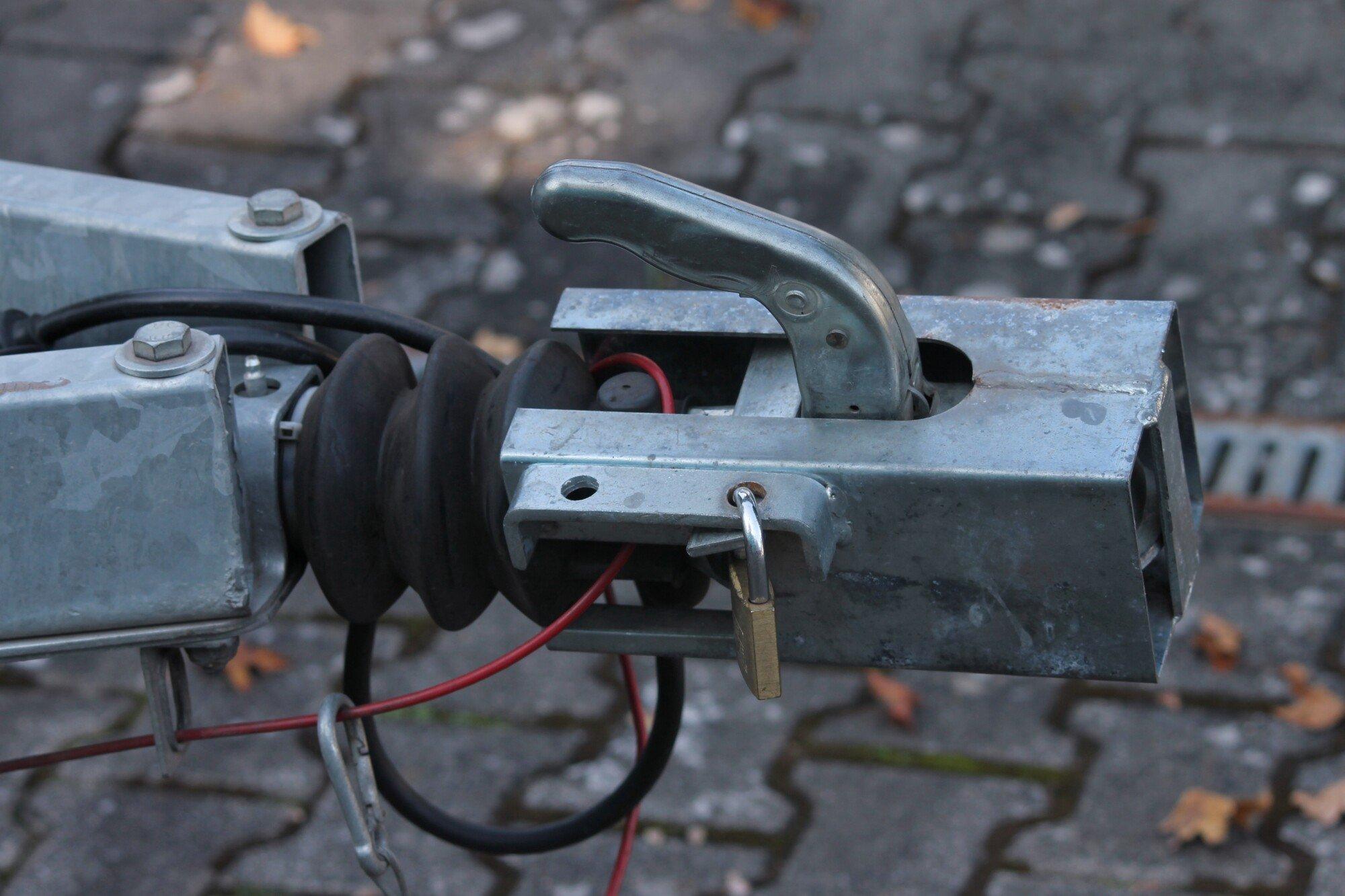 How Much Does a Trailer Hitch Cost? image
